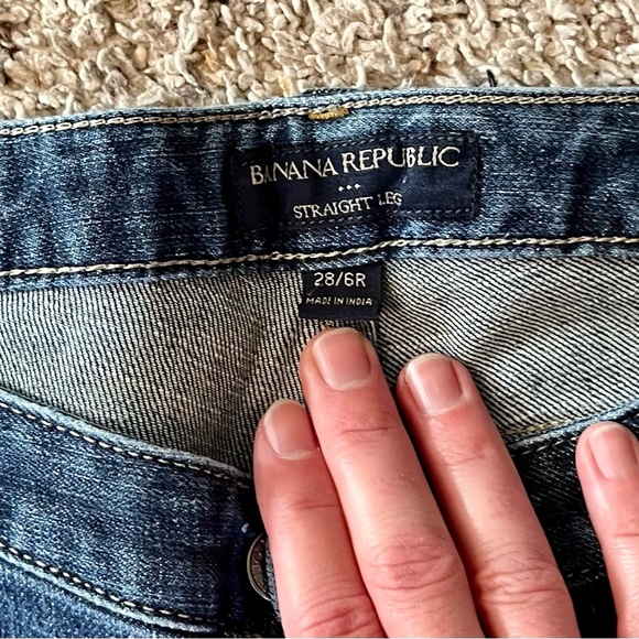 Women’s Banana Republic Jeans - Picture 3 of 3